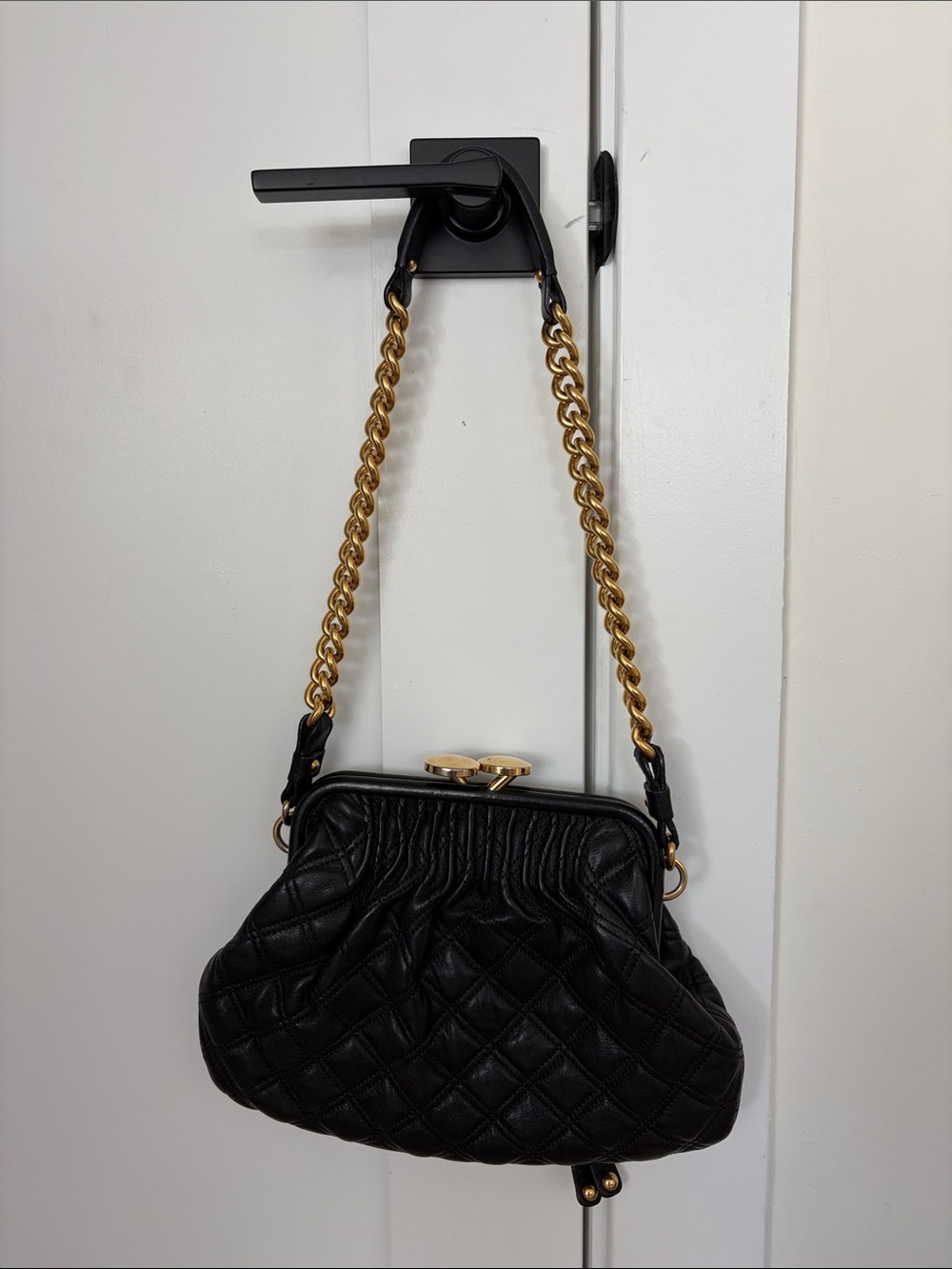 Marc Jacobs Black Quilted Shoulder Bag with Gold Chain - Picture 2 of 3